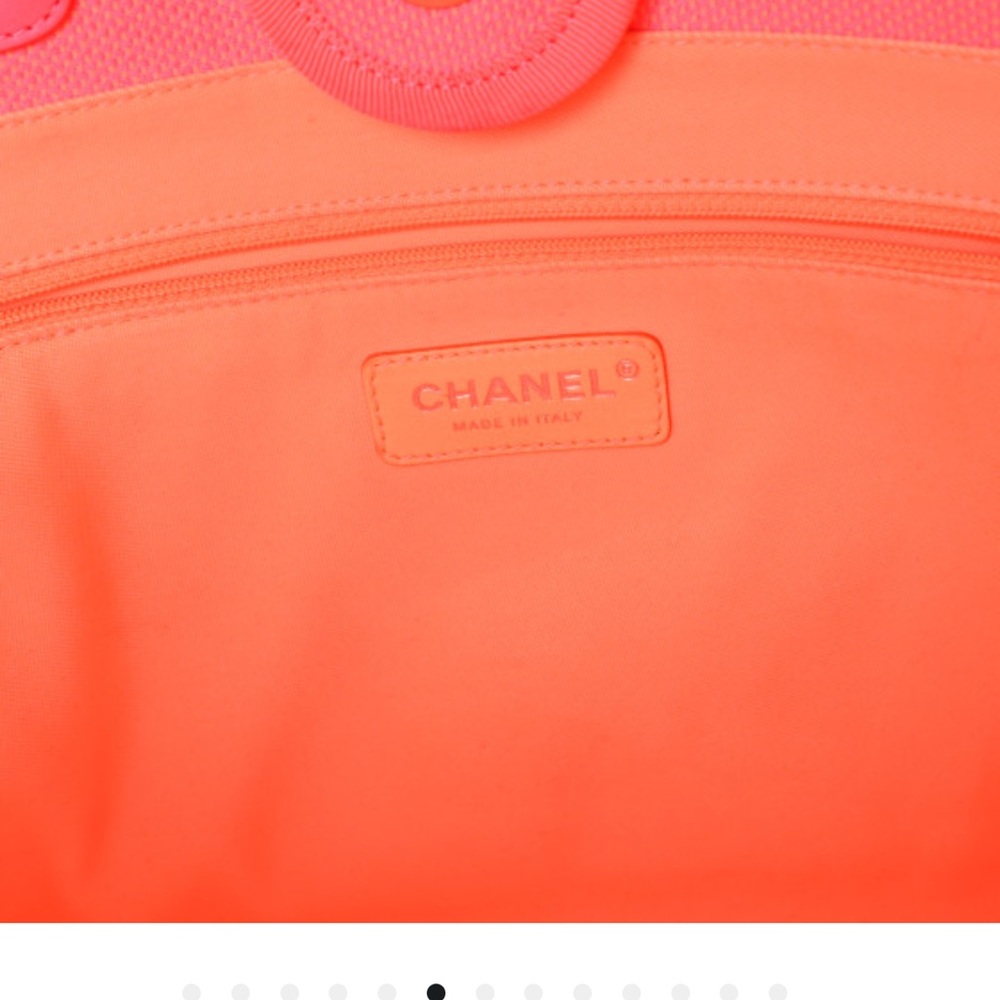 CHANEL Hot Pink & Orange Shoulder Bag - Picture 4 of 8